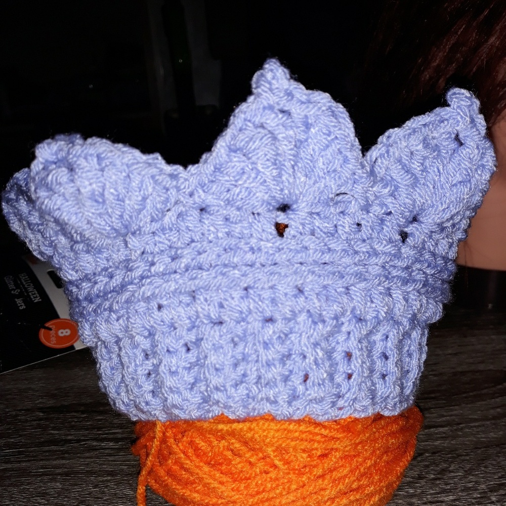 Crochet crown earwarmer